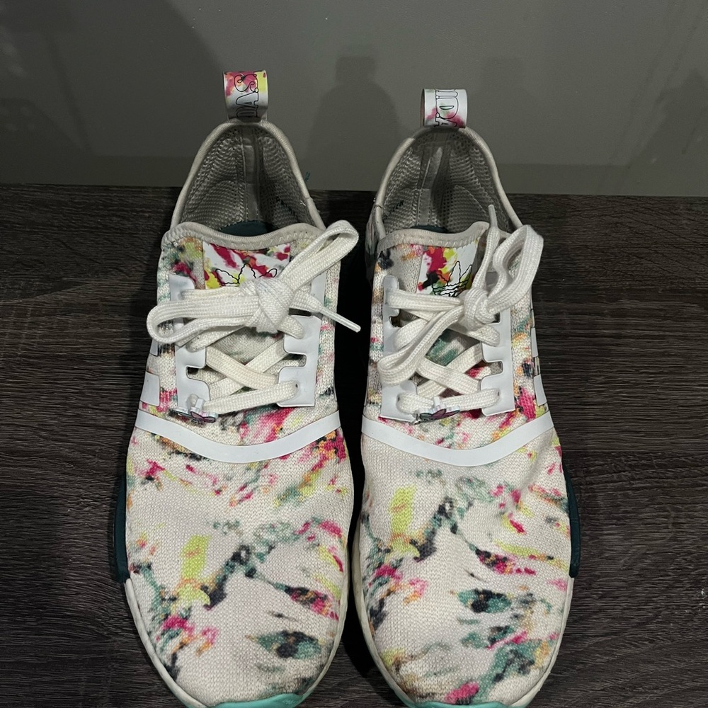 ADIDAS NMD R1 - Picture 2 of 3